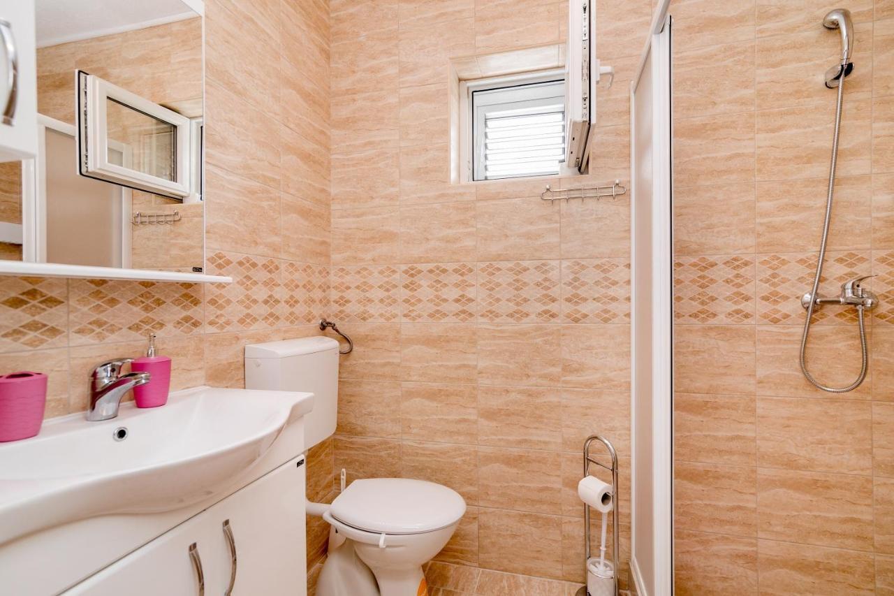Apartments Mitrovic Luštica Εξωτερικό φωτογραφία