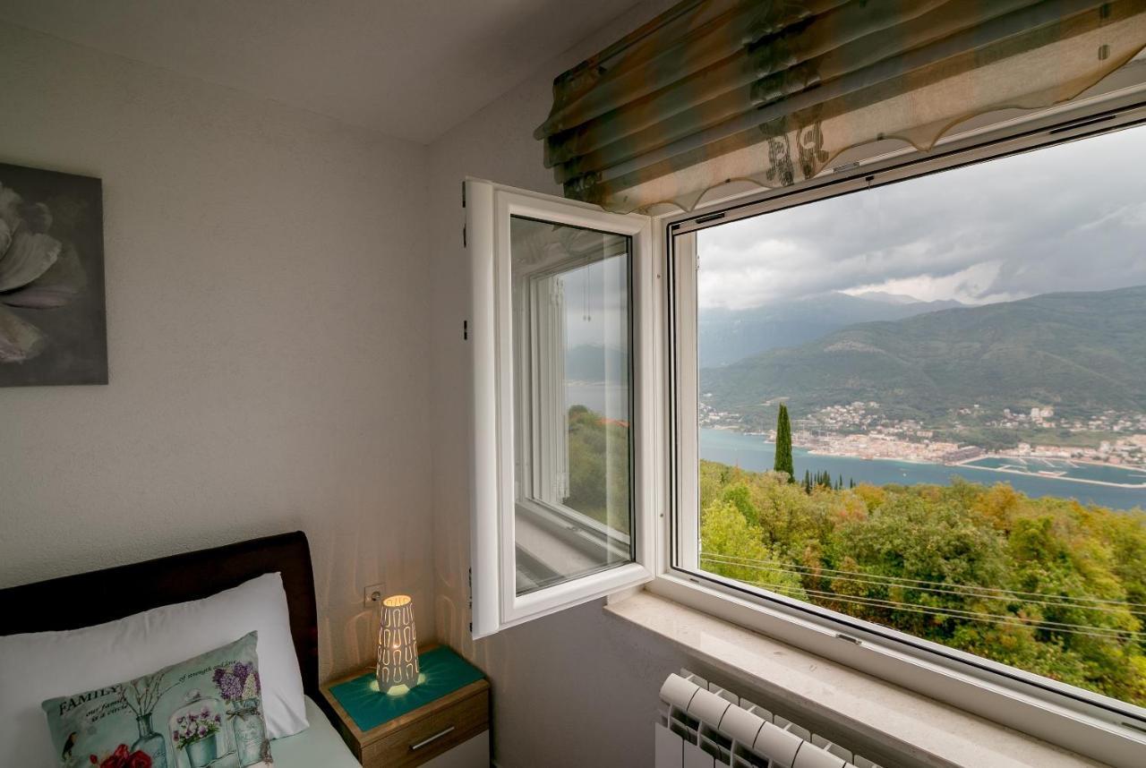 Apartments Mitrovic Luštica Εξωτερικό φωτογραφία