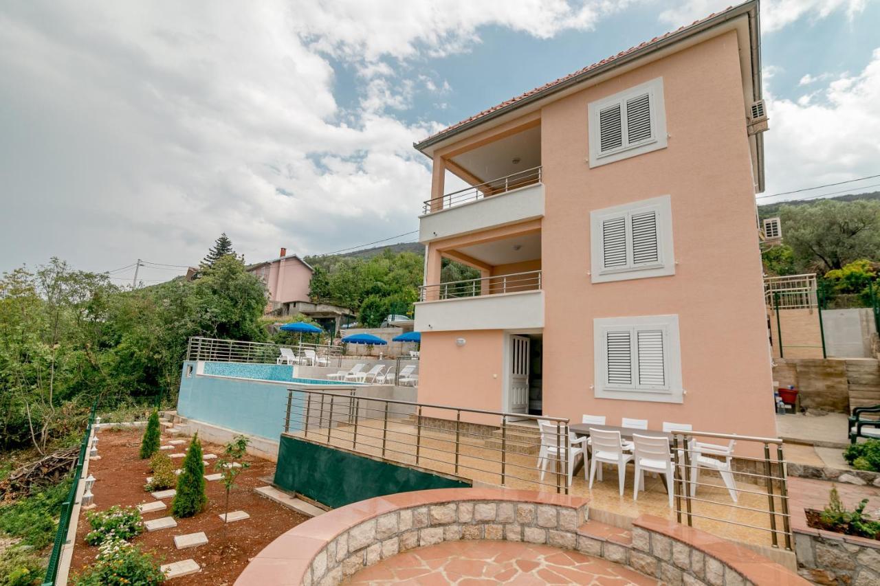 Apartments Mitrovic Luštica Εξωτερικό φωτογραφία