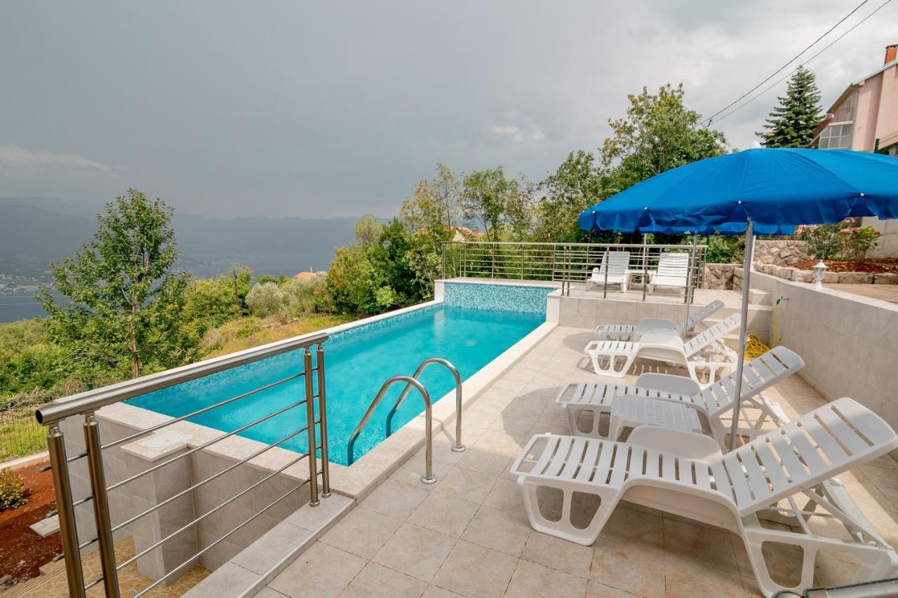 Apartments Mitrovic Luštica Εξωτερικό φωτογραφία