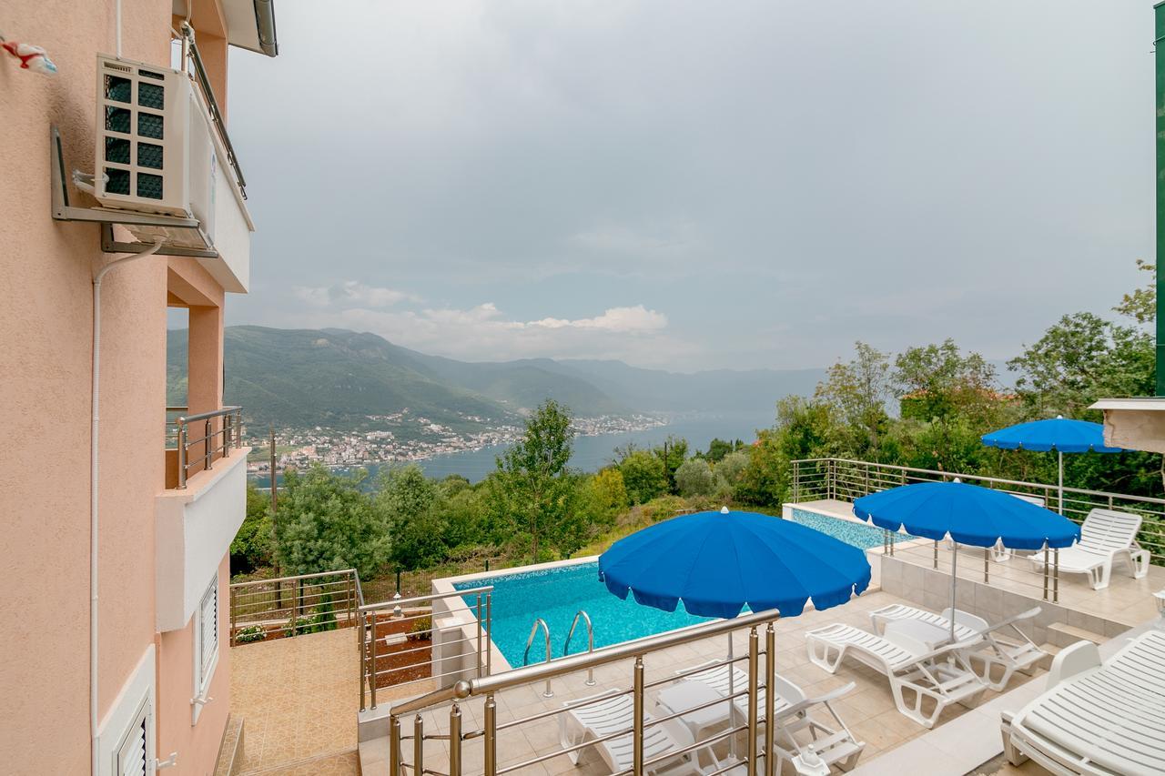 Apartments Mitrovic Luštica Εξωτερικό φωτογραφία