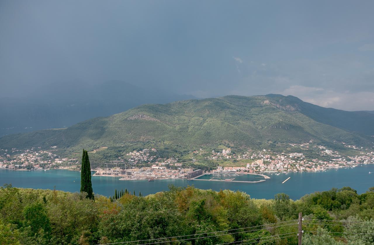 Apartments Mitrovic Luštica Εξωτερικό φωτογραφία