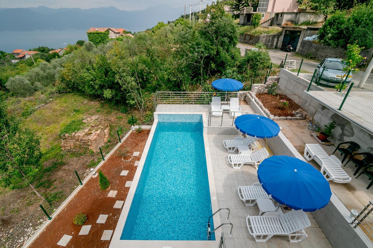 Apartments Mitrovic Luštica Εξωτερικό φωτογραφία