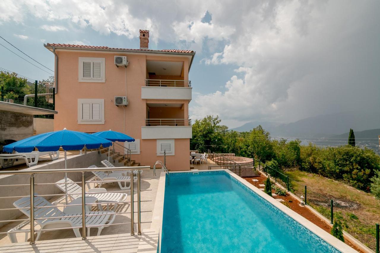 Apartments Mitrovic Luštica Εξωτερικό φωτογραφία