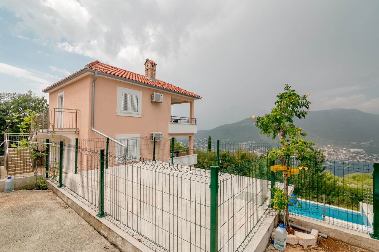 Apartments Mitrovic Luštica Εξωτερικό φωτογραφία
