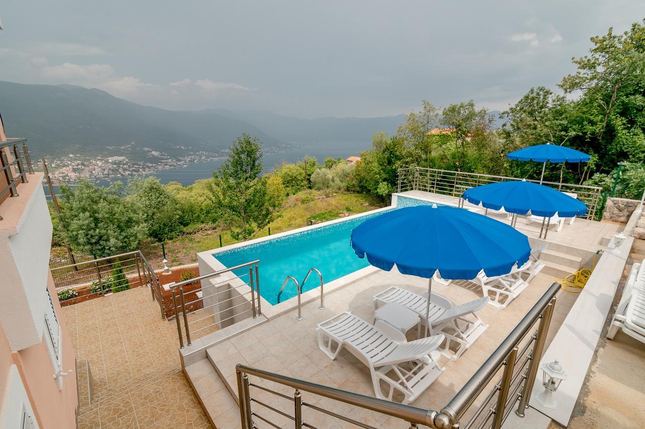 Apartments Mitrovic Luštica Εξωτερικό φωτογραφία