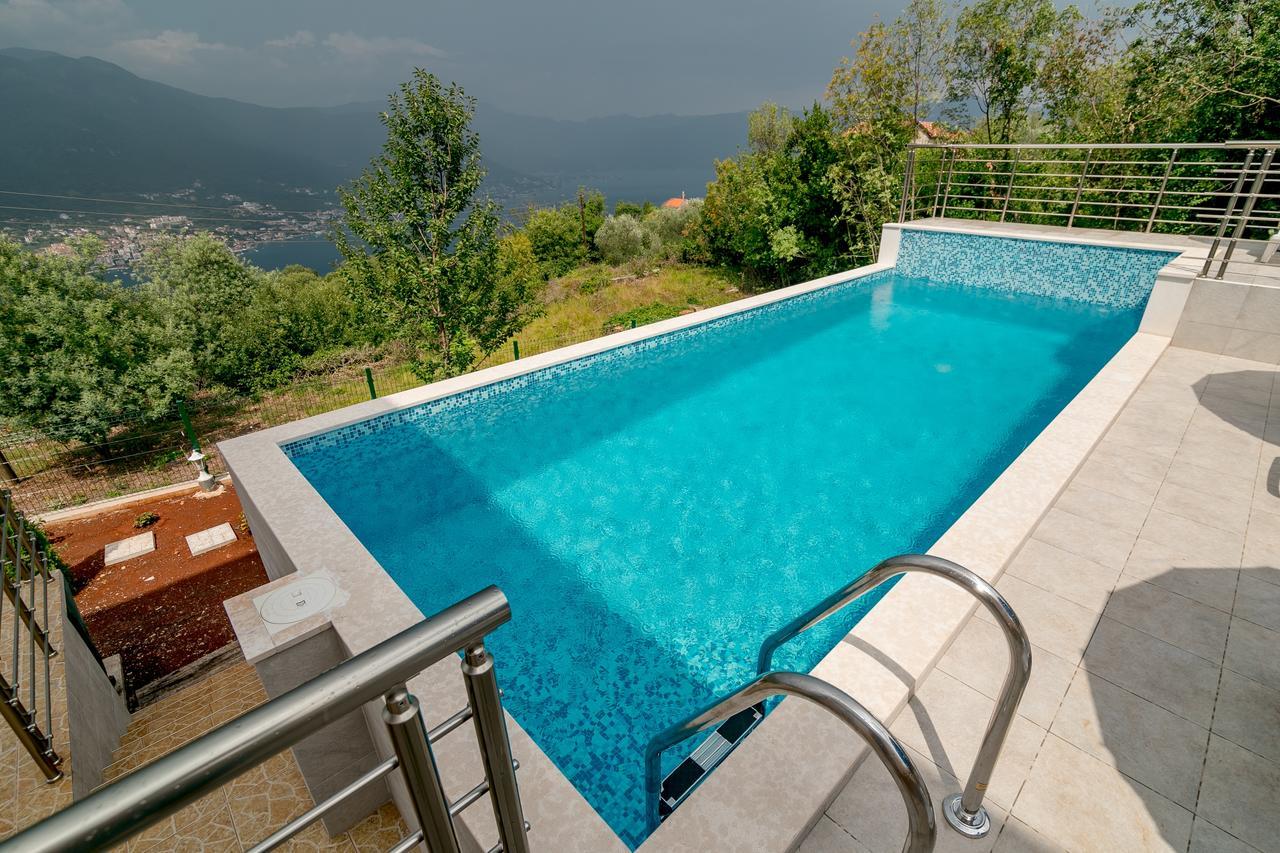 Apartments Mitrovic Luštica Εξωτερικό φωτογραφία