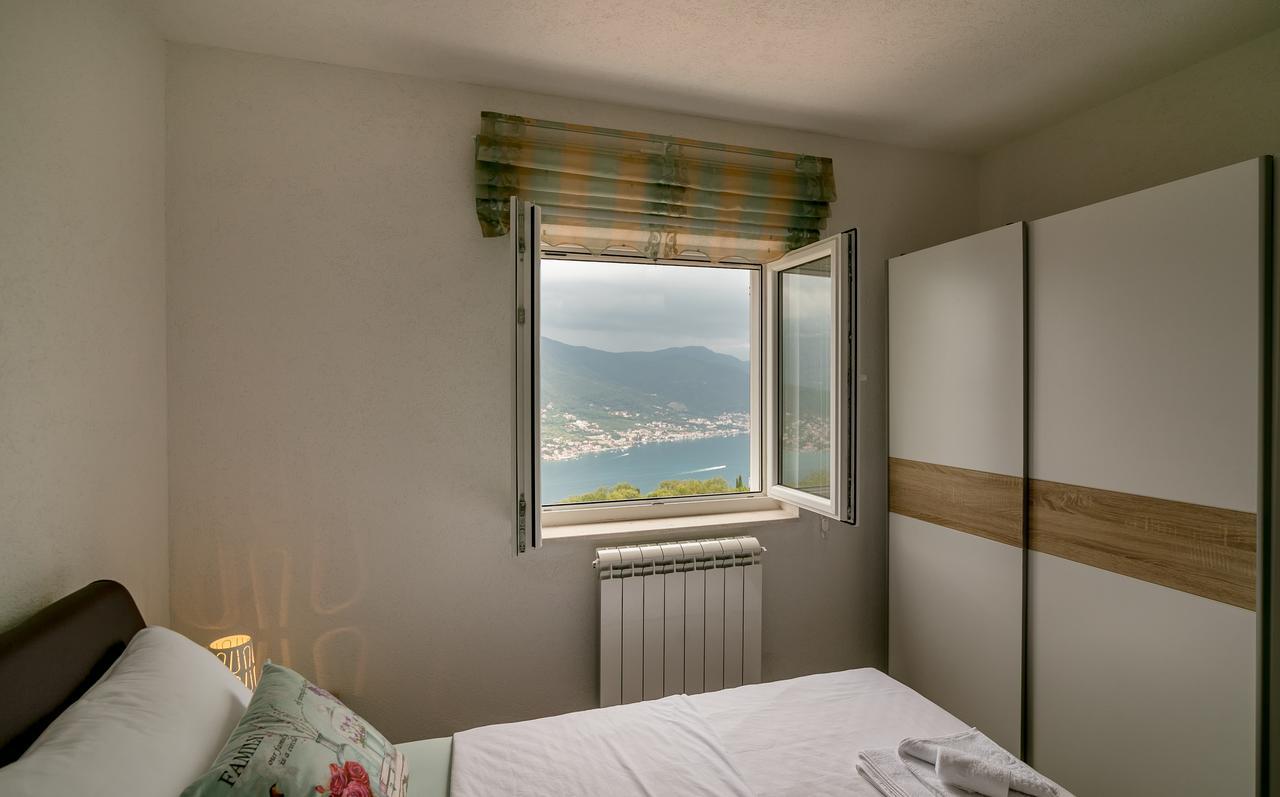 Apartments Mitrovic Luštica Εξωτερικό φωτογραφία