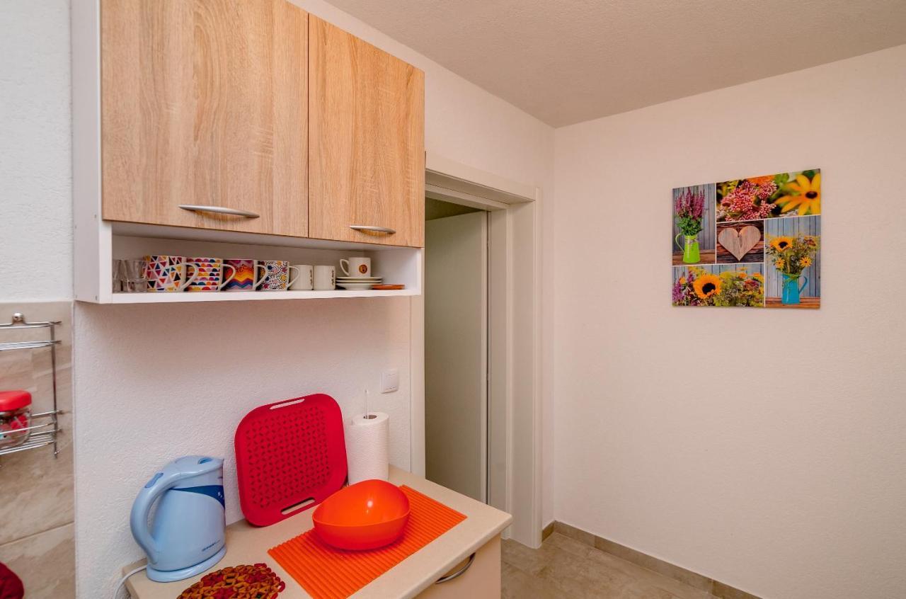 Apartments Mitrovic Luštica Εξωτερικό φωτογραφία