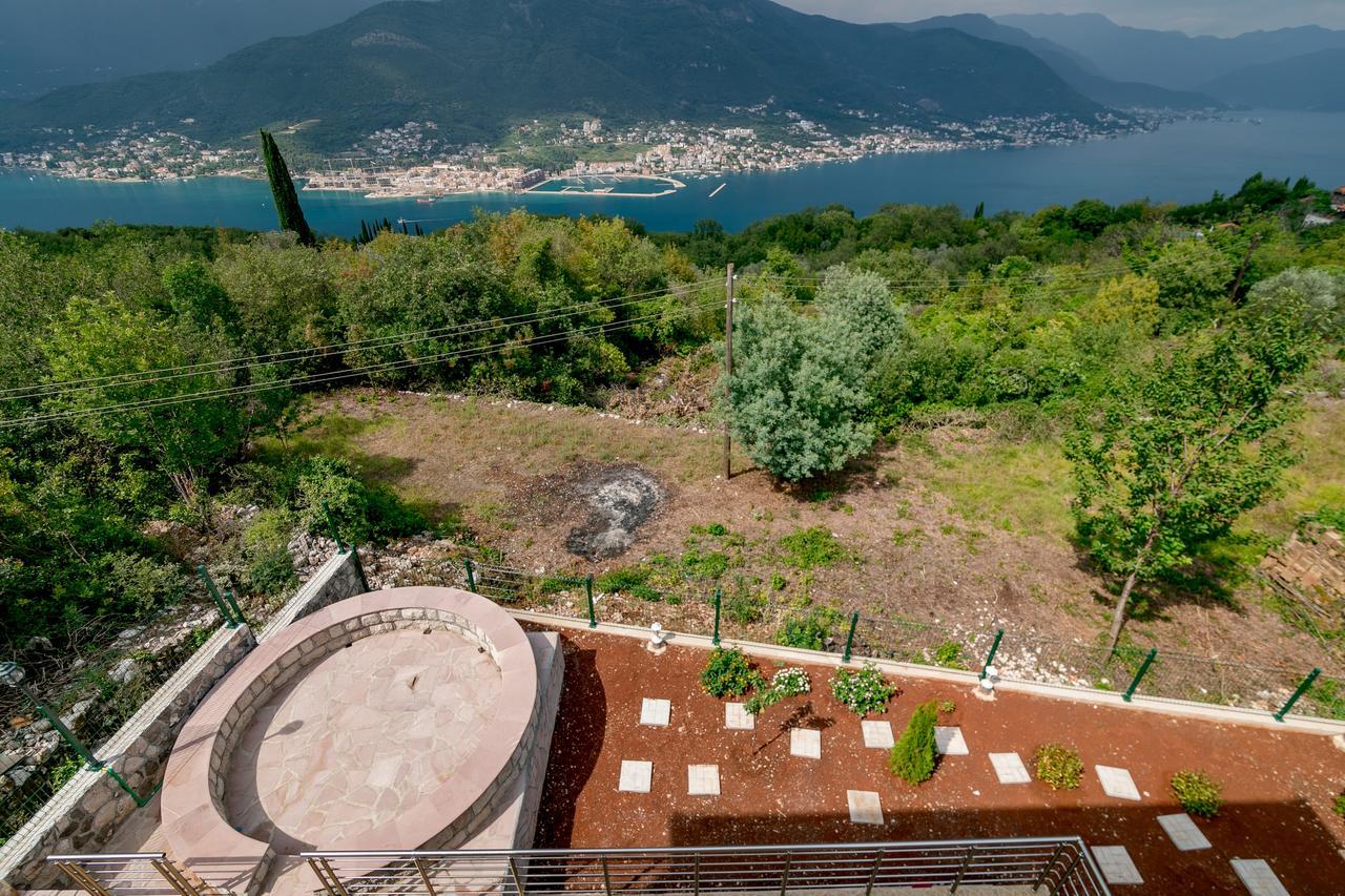 Apartments Mitrovic Luštica Εξωτερικό φωτογραφία