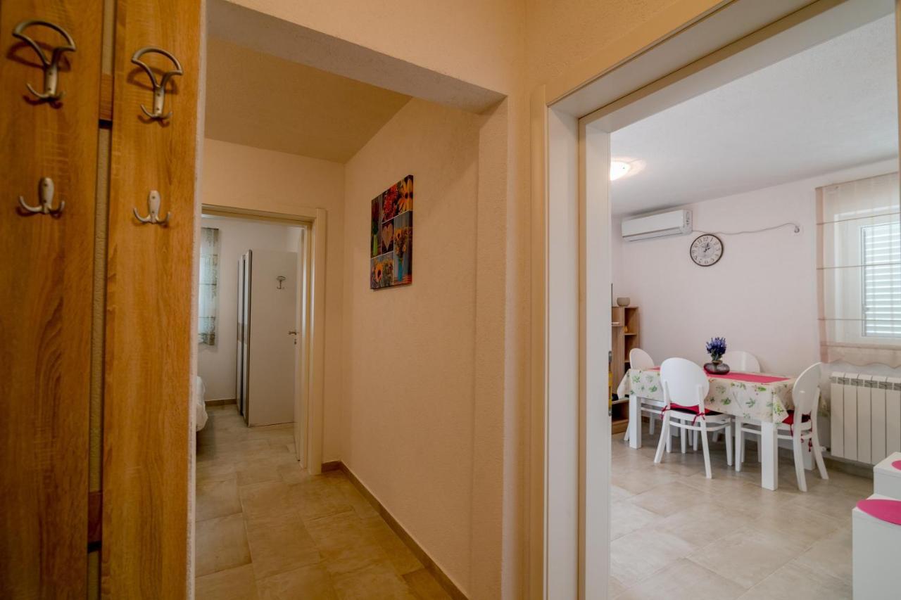 Apartments Mitrovic Luštica Εξωτερικό φωτογραφία
