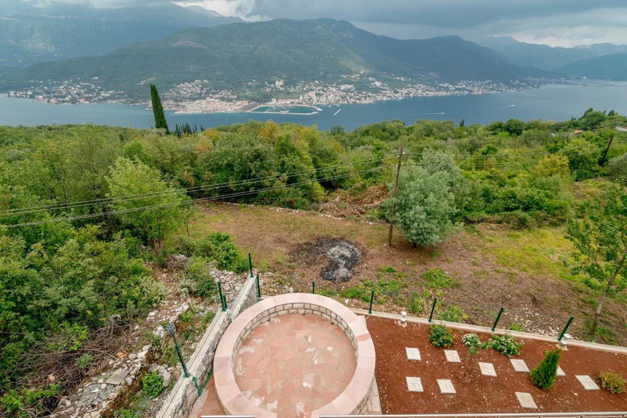 Apartments Mitrovic Luštica Εξωτερικό φωτογραφία
