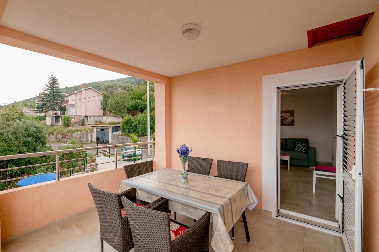 Apartments Mitrovic Luštica Εξωτερικό φωτογραφία