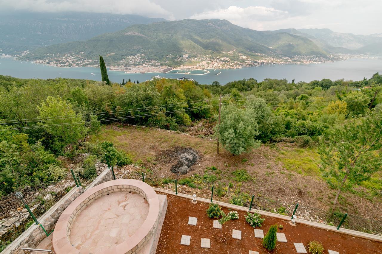 Apartments Mitrovic Luštica Εξωτερικό φωτογραφία
