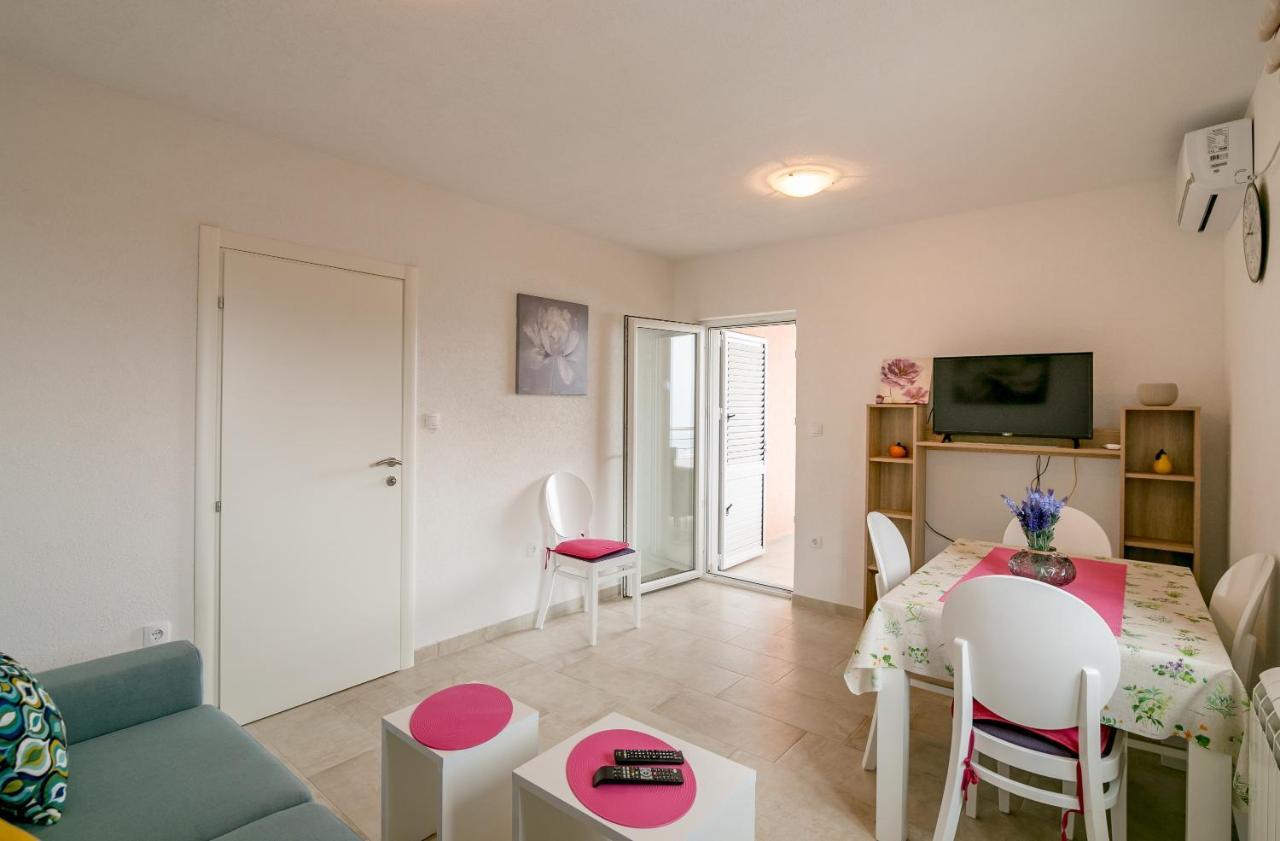 Apartments Mitrovic Luštica Εξωτερικό φωτογραφία