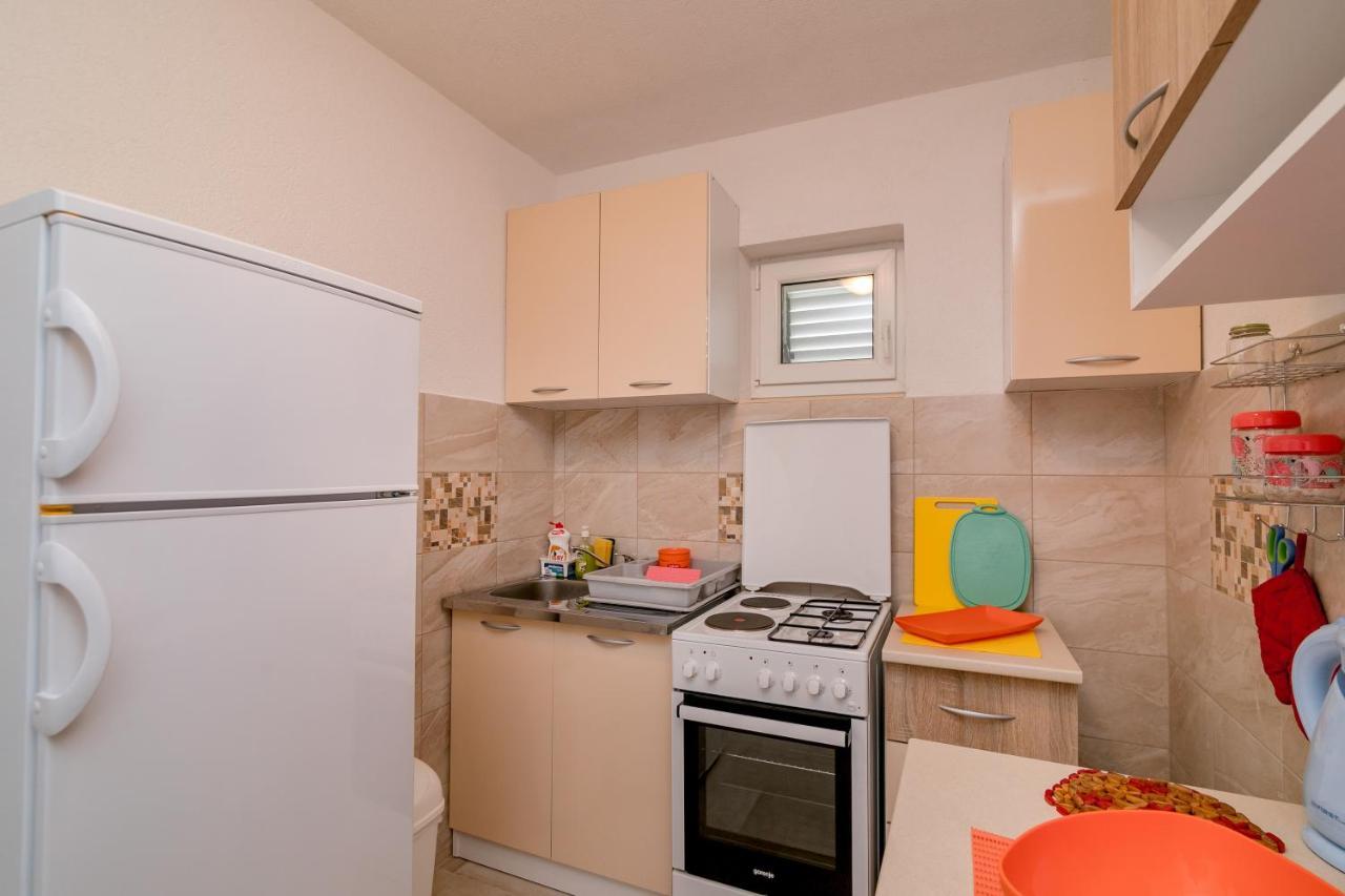 Apartments Mitrovic Luštica Εξωτερικό φωτογραφία